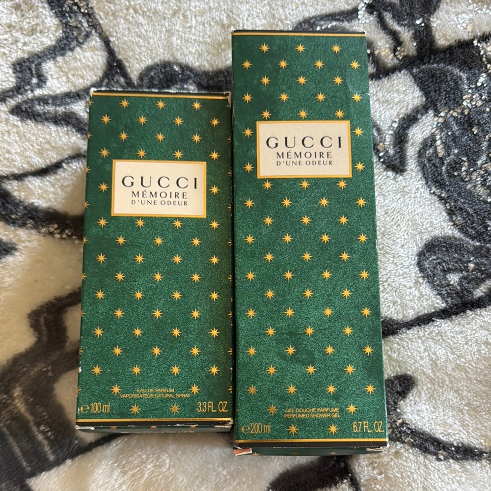 Gucci Mémoire d'une Odeur in Green and Gold